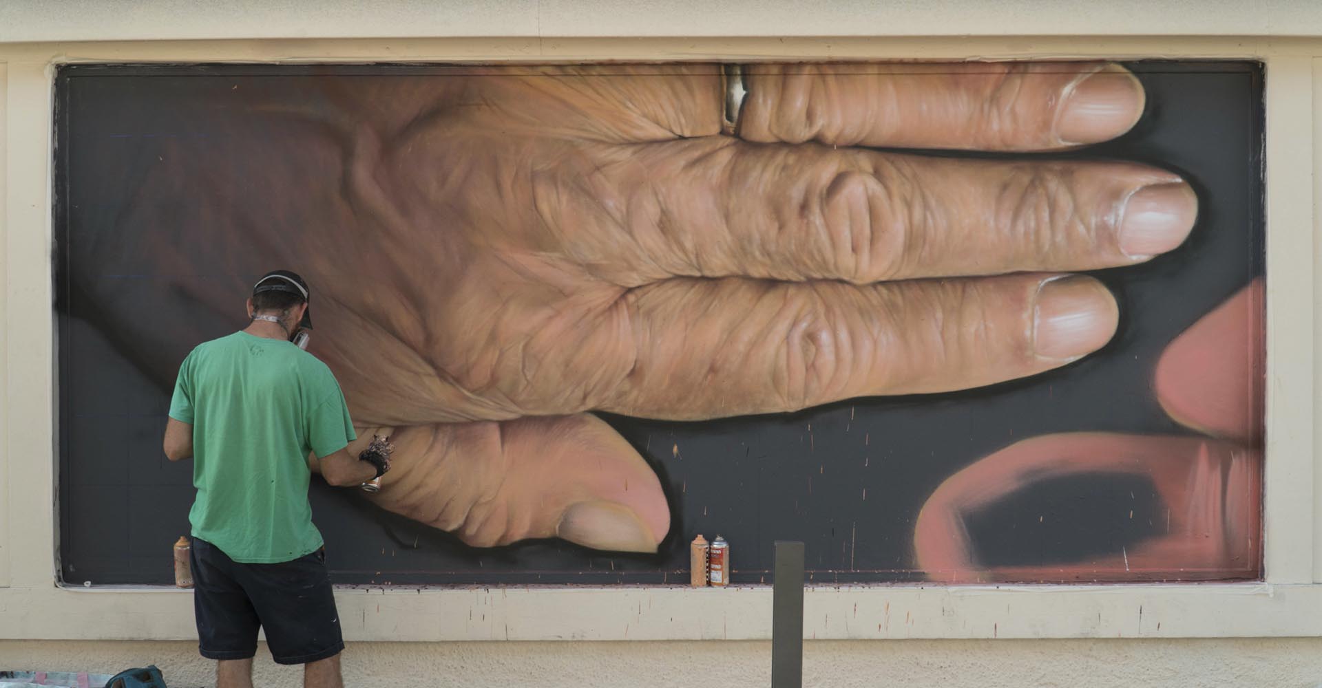 updaters-association-graffiti-le-mur-biarritz-3